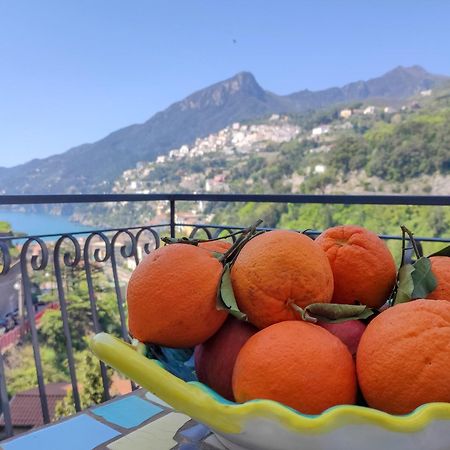 B&B Casa Mena В'єтрі Екстер'єр фото
